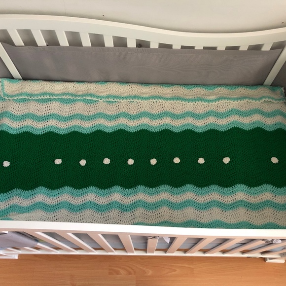 Crochet blanket, Handmade comforter or blanket - Picture 2 of 8